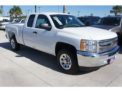 chevrolet silverado 1500 2012 white pickup truck flex fuel 8 cylinders 2 wheel drive 4 spd auto,elec cntlled l 77090