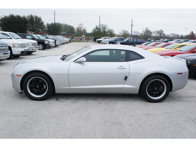 chevrolet camaro 2012 silver coupe 2 ls gasoline 6 cylinders rear wheel drive 6 spd auto onstar,1 yr safe and snd 77090
