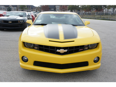 chevrolet camaro 2012 yellow coupe ss gasoline 8 cylinders rear wheel drive 6 spd auto wheels, 20  x 77090