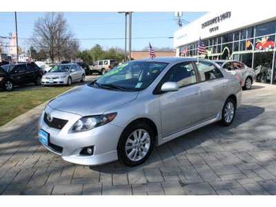 toyota corolla 2009 classic silver sedan s gasoline 4 cylinders front wheel drive automatic 07702