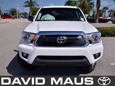 toyota tacoma 2012 white gasoline 6 cylinders 2 wheel drive automatic 32771