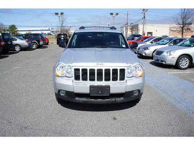 jeep grand cherokee 2008 bright silver suv laredo flex fuel 8 cylinders 4 wheel drive 5 speed with overdrive 07712