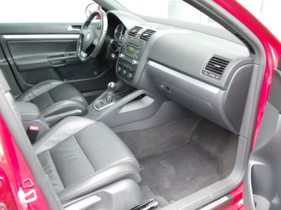 volkswagen jetta 2006 red sedan gli gasoline 4 cylinders front wheel drive automatic 98674
