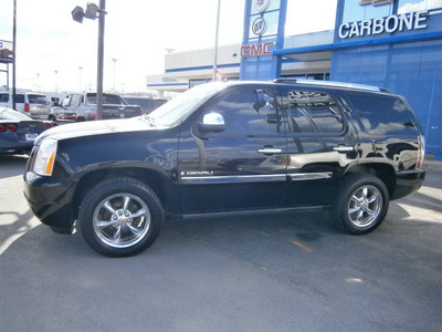 gmc yukon denali 2007 black suv gasoline 8 cylinders all whee drive automatic 13502