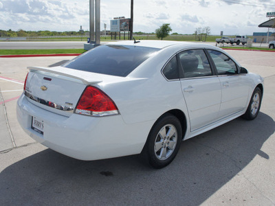 chevrolet impala 2010 white sedan lt flex fuel 6 cylinders front wheel drive automatic 76087