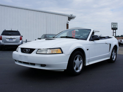 ford mustang 2000 white gt gasoline v8 rear wheel drive automatic 27330