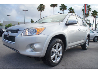 toyota rav4 2009 silver suv limited gasoline 4 cylinders 2 wheel drive automatic 33157
