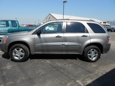 chevrolet equinox 2005 silver suv ls gasoline 6 cylinders all whee drive automatic 43228