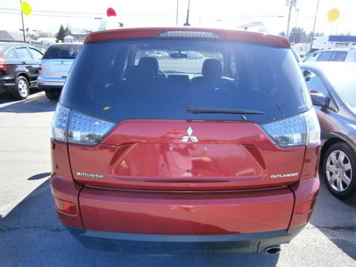 mitsubishi outlander 2009 red suv se gasoline 4 cylinders all whee drive automatic 13502