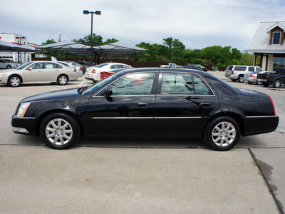 cadillac dts 2011 black sedan gasoline 8 cylinders front wheel drive automatic 76087