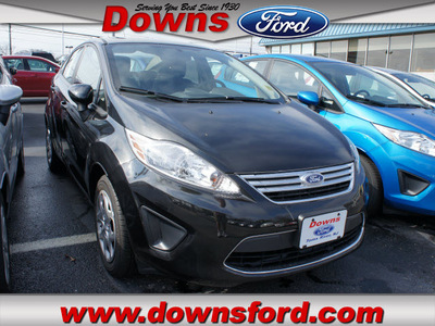 ford fiesta 2012 black sedan se gasoline 4 cylinders 5 speed manual 08753