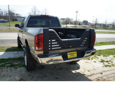 dodge ram pickup 2500 2004 light almond pearl slt gasoline 8 cylinders 4 wheel drive automatic 07724