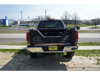 dodge ram pickup 2500 2004 light almond pearl slt gasoline 8 cylinders 4 wheel drive automatic 07724