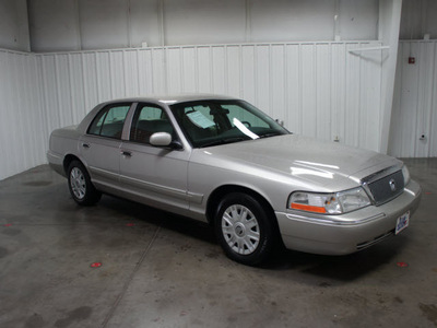 mercury grand marquis 2004 silver sedan gs gasoline 8 cylinders rear wheel drive automatic with overdrive 76108
