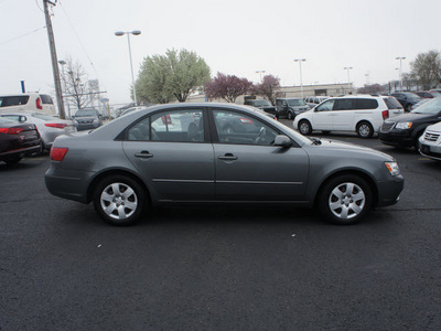 hyundai sonata 2009 gray sedan gasoline 4 cylinders front wheel drive automatic 19153