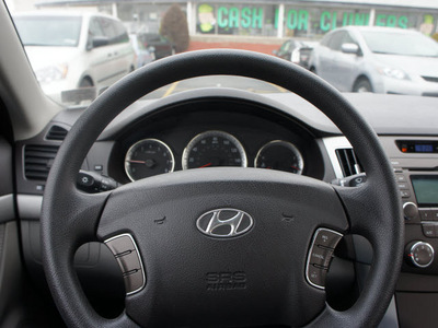 hyundai sonata 2009 gray sedan gasoline 4 cylinders front wheel drive automatic 19153