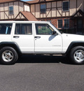 jeep cherokee 1997 white suv se 4x4 alloy wheels gasoline 6 cylinders 4 wheel drive automatic 80012
