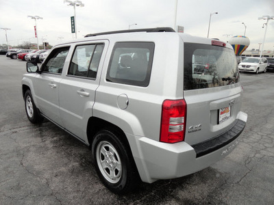 jeep patriot 2010 silver suv sport gasoline 4 cylinders 4 wheel drive automatic 60443