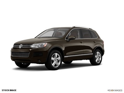 volkswagen touareg 2012 brown suv tdi lux diesel 6 cylinders all whee drive automatic 56001