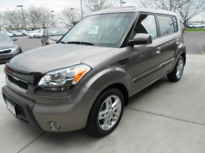 kia soul 2010 lt  gray wagon gasoline 4 cylinders front wheel drive not specified 43228