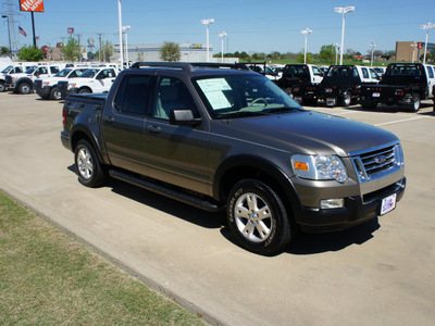 ford explorer sport trac 2007 mineral gray suv xlt gasoline 6 cylinders rear wheel drive automatic with overdrive 76108