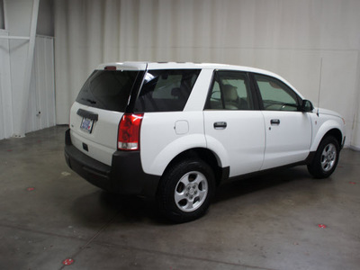 saturn vue 2003 white suv gasoline 4 cylinders dohc front wheel drive automatic 76108