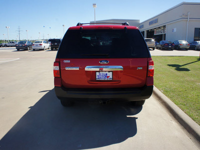 ford expedition 2011 red suv xl flex fuel 8 cylinders 2 wheel drive automatic 76108