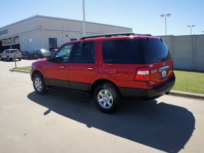 ford expedition 2011 red suv xl flex fuel 8 cylinders 2 wheel drive automatic 76108