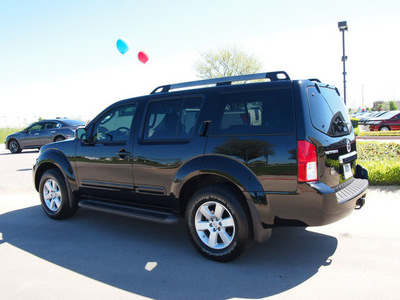 nissan pathfinder 2011 black suv gasoline 6 cylinders 2 wheel drive automatic 76018