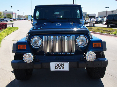 jeep wrangler 2005 blue suv sport gasoline 6 cylinders 4 wheel drive automatic with overdrive 76018