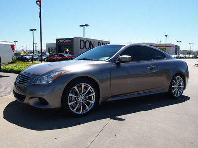 infiniti g37 2008 gray coupe s gasoline 6 cylinders rear wheel drive automatic 76018