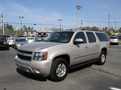 chevrolet suburban 2008 silver suv lt 1500 flex fuel 8 cylinders 4 wheel drive automatic 27215