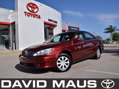 toyota camry 2005 red sedan le gasoline 4 cylinders front wheel drive automatic 32771