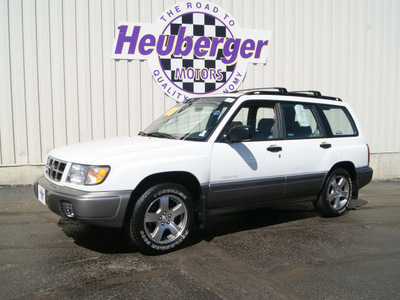 subaru forester 2000 aspen white suv s gasoline 4 cylinders all whee drive automatic 80905