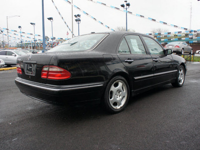 mercedes benz e class 2000 black sedan e430 gasoline 8 cylinders rear wheel drive automatic 60411