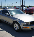 ford mustang 2008 gray coupe gasoline 6 cylinders rear wheel drive 5 speed manual 76087