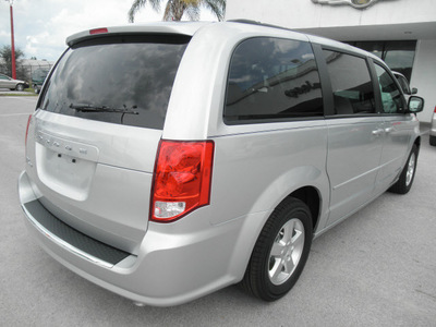 dodge grand caravan 2012 silver van sxt flex fuel 6 cylinders front wheel drive automatic 34731