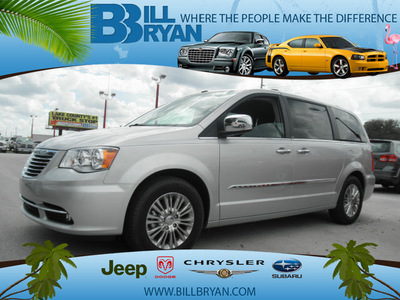 chrysler town and country 2011 silver van limited flex fuel 6 cylinders front wheel drive automatic 34731
