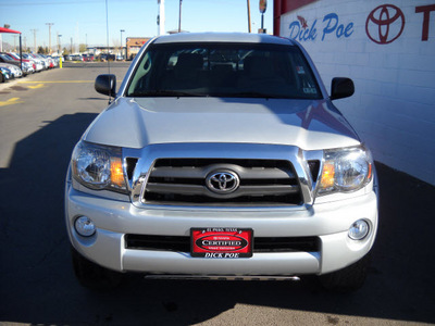 toyota tacoma 2010 silver v6 gasoline 6 cylinders 4 wheel drive automatic 79925