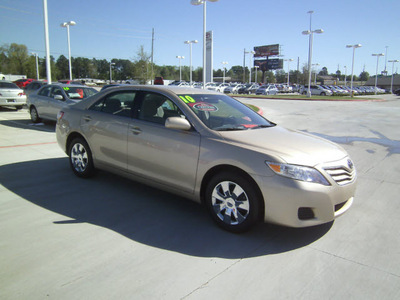 toyota camry 2010 tan sedan le gasoline 4 cylinders front wheel drive automatic 75503