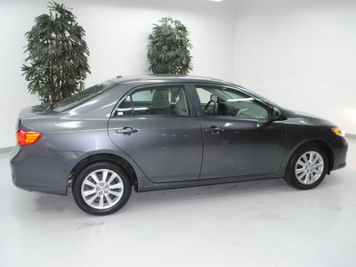 toyota corolla 2010 dk  gray sedan le gasoline 4 cylinders front wheel drive automatic 91731