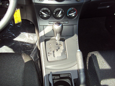 mazda mazda3 2012 silver sedan touring gasoline 4 cylinders front wheel drive automatic 32901
