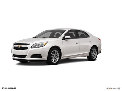 chevrolet malibu 2013 white sedan eco gasoline 4 cylinders front wheel drive 6 speed automatic 55391