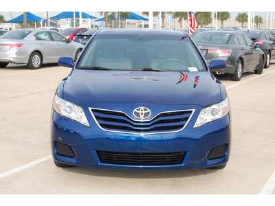toyota camry 2011 blue sedan le gasoline 4 cylinders front wheel drive autostick 77065