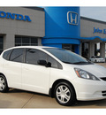 honda fit 2009 white hatchback gasoline 4 cylinders front wheel drive automatic 77065