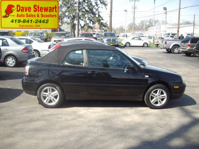 volkswagen cabrio 2000 black gls gasoline 4 cylinders front wheel drive 5 speed manual 43560