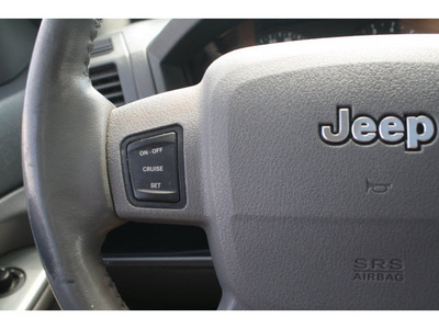 jeep grand cherokee 2005 silver suv laredo gasoline 8 cylinders rear wheel drive automatic 77388