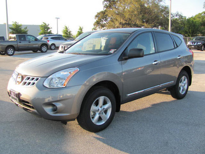 nissan rogue 2012 platinum graphite s gasoline 4 cylinders front wheel drive automatic 33884