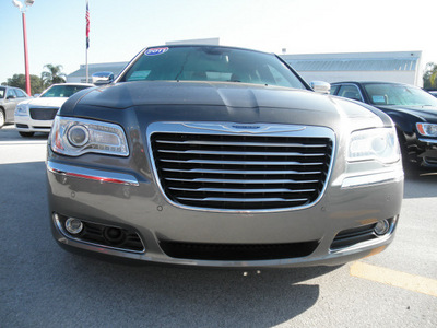 chrysler 300 2011 metallic sedan c gasoline 8 cylinders rear wheel drive automatic 34731