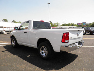 ram ram pickup 1500 2011 white gasoline 6 cylinders 2 wheel drive automatic 32447